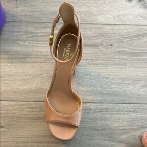 Valentino Tan-Go 155 Patent Platform Sandal Heel RIGHT HEEL ONLY 37 1/2 ONE SHOE